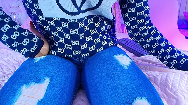 Snapshot of celeste_moonx chatting on November 19, 2025, 11:54 am celeste moonx online show from November 19, 2025, 11:54 am