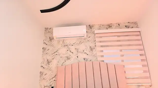 Snapshot of celeste_moonx chatting on November 26, 2025, 12:05 pm celeste moonx online show from November 26, 2025, 12:05 pm