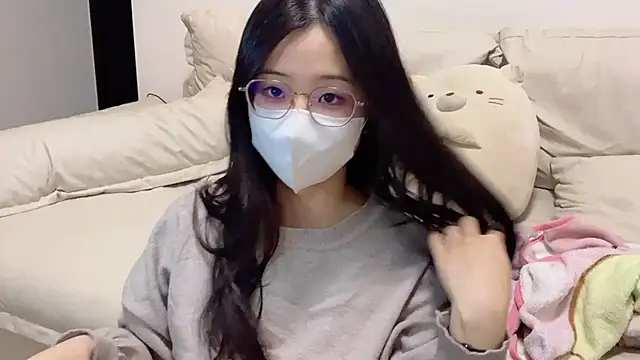 LHeart online show from September 29, 2025, 2:44 pm