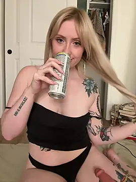 Snapshot of seeunexttuesday chatting on March 10, 2026, 6:56 pm seeunexttuesday online show from March 10, 2026, 6:56 pm