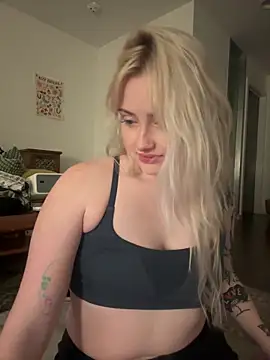 Snapshot of seeunexttuesday chatting on November 26, 2025, 1:16 am seeunexttuesday online show from November 26, 2025, 1:16 am