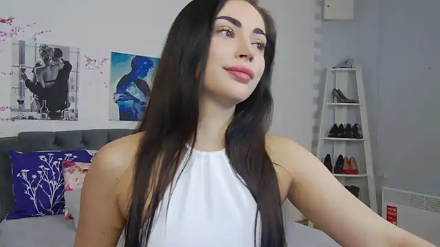 Snapshot of Agnessa chatting on May 7, 2026, 9:56 am Agnessa online show from May 7, 2026, 9:56 am