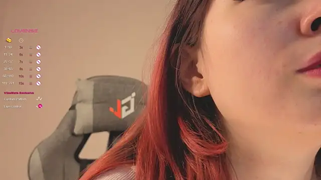 Snapshot of Pussy_Dream chatting on October 26, 2025, 7:47 pm Pussy Dream online show from October 26, 2025, 7:47 pm