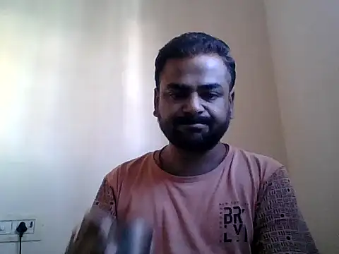 sree4143 online show from September 18, 2025, 3:20 am