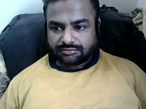 sree4143 online show from September 13, 2025, 4:01 am