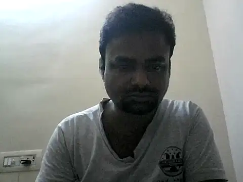 sree4143 online show from October 7, 2025, 4:52 pm