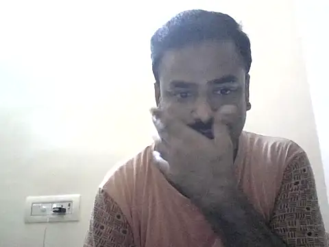 sree4143 online show from September 24, 2025, 3:40 pm