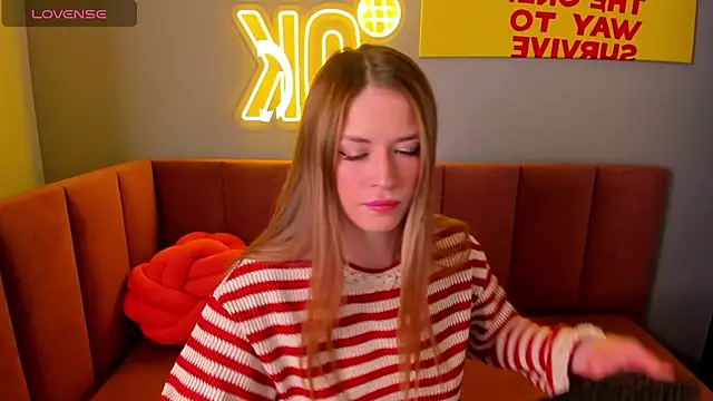 StacyWells online show from April 20, 2026, 1:41 am