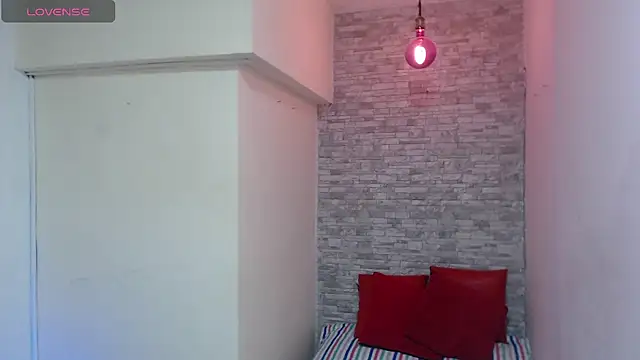 Snapshot of Stephany_Rodriguez chatting on September 17, 2025, 12:29 pm Stephany Rodriguez online show from September 17, 2025, 12:29 pm