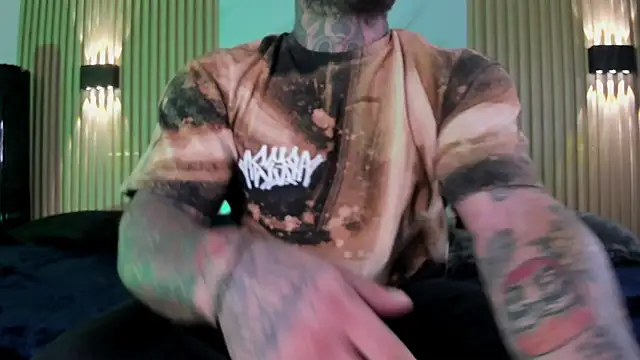 Snapshot of MISTER_VENOM chatting on December 15, 2025, 12:00 pm MISTER VENOM online show from December 15, 2025, 12:00 pm