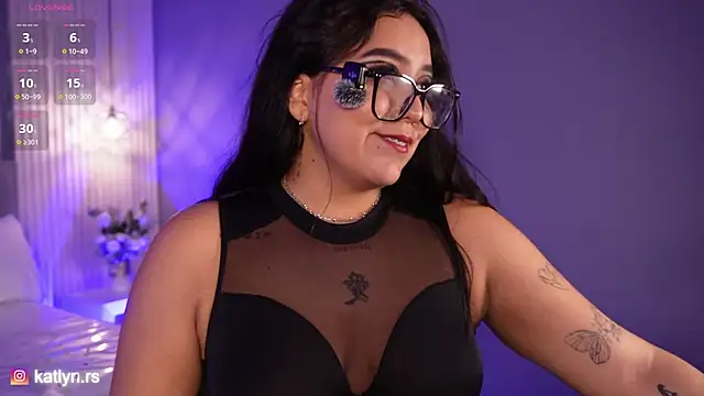 KatlynRous online show from April 18, 2026, 7:07 pm