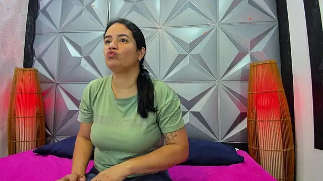 Snapshot of GreciaFox1 chatting on January 12, 2026, 12:23 pm GreciaFox1 online show from January 12, 2026, 12:23 pm