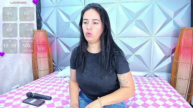 Snapshot of GreciaFox1 chatting on December 19, 2025, 11:23 am GreciaFox1 online show from December 19, 2025, 11:23 am