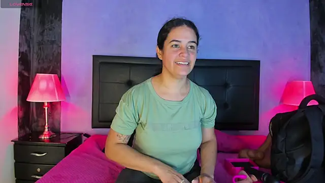 Snapshot of GreciaFox1 chatting on February 18, 2026, 12:23 pm GreciaFox1 online show from February 18, 2026, 12:23 pm