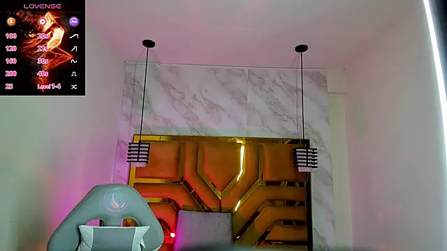 Snapshot of Luciifeer_ chatting on October 28, 2025, 9:14 pm Luciifeer online show from October 28, 2025, 9:14 pm