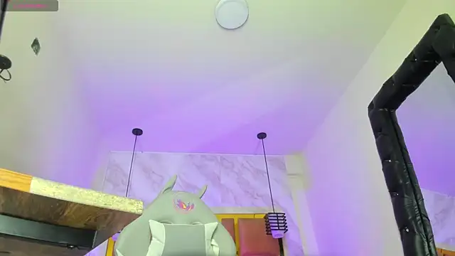 Luciifeer  online show from April 7, 2026, 7:48 pm