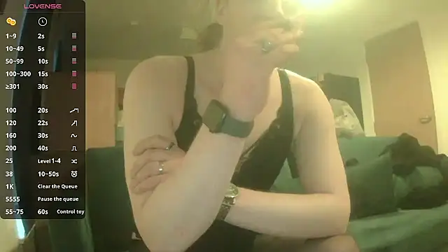 avamaxwell online show from April 21, 2026, 7:31 pm