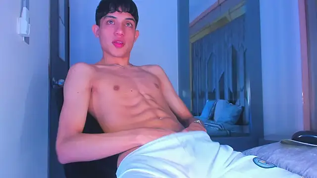 Snapshot of Sebax_Young chatting on January 10, 2026, 8:15 pm Sebax Young online show from January 10, 2026, 8:15 pm