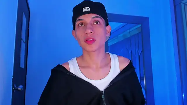 Sebax Young online show from March 21, 2026, 3:41 am