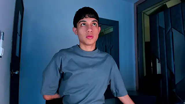 Snapshot of Sebax_Young chatting on February 18, 2026, 8:16 pm Sebax Young online show from February 18, 2026, 8:16 pm