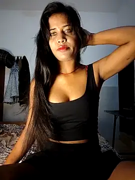 cute radhikaa online show from October 22, 2025, 6:02 am
