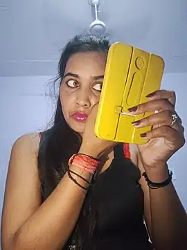 Snapshot of cute_radhikaa chatting on July 15, 2026, 6:15 pm cute radhikaa online show from July 15, 2026, 6:15 pm