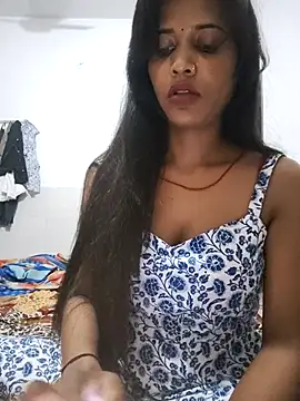 Snapshot of cute_radhikaa chatting on November 1, 2025, 8:19 am cute radhikaa online show from November 1, 2025, 8:19 am