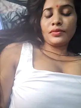 Snapshot of cute_radhikaa chatting on April 4, 2026, 6:03 pm cute radhikaa online show from April 4, 2026, 6:03 pm