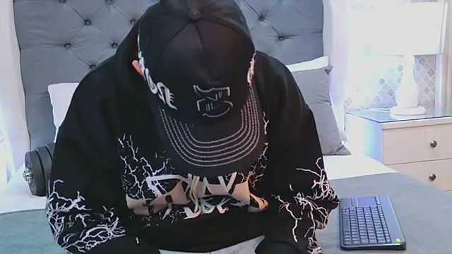 Snapshot of ZoeKrug chatting on January 14, 2026, 11:47 am ZoeKrug online show from January 14, 2026, 11:47 am