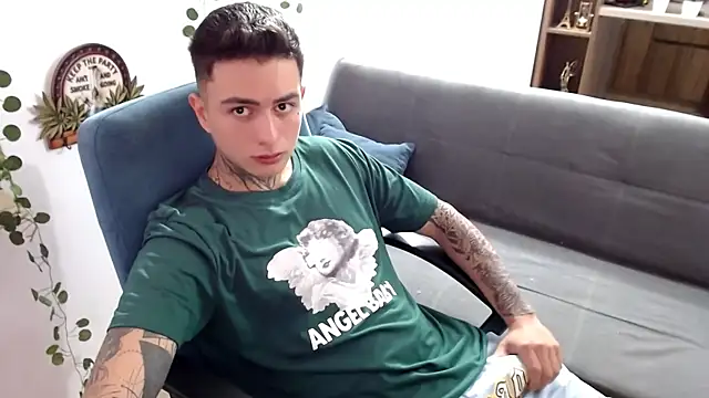 Snapshot of santii_ss chatting on March 20, 2026, 2:29 pm santii ss online show from March 20, 2026, 2:29 pm