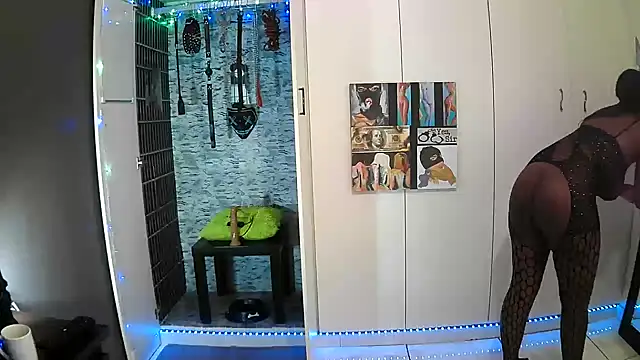 BaDSubMiss online show from November 6, 2025, 4:49 am