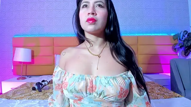 KamileBlake online show from February 5, 2026, 4:41 am