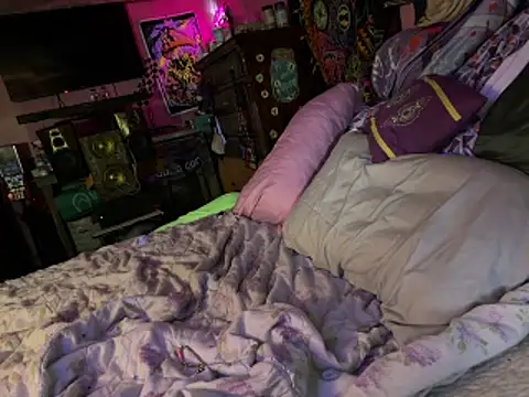 HodgeVibes online show from February 21, 2026, 8:49 am