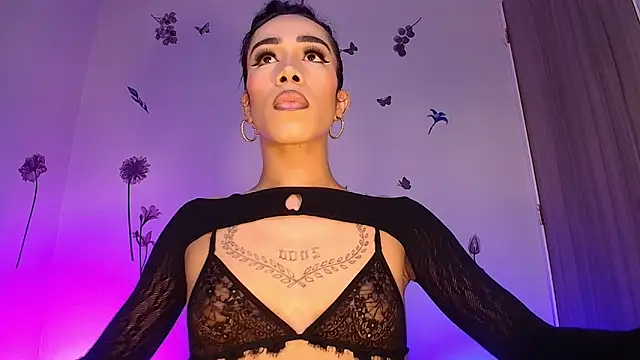 Snapshot of Barbydominant_fetish chatting on October 1, 2025, 8:19 am Barbydominant fetish online show from October 1, 2025, 8:19 am