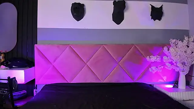 Snapshot of Bella_Williiams chatting on November 15, 2025, 12:20 pm Bella Williiams online show from November 15, 2025, 12:20 pm