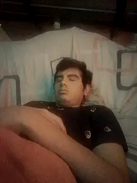 Ortiz3404 online show from November 29, 2025, 1:44 pm