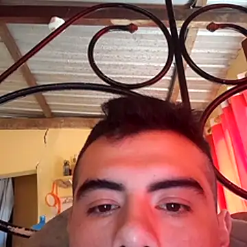 Ortiz3404 online show from April 18, 2026, 6:21 pm