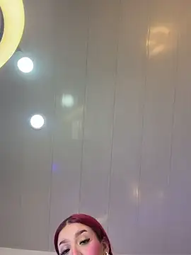 Mia Juicyberry online show from March 4, 2026, 12:40 am