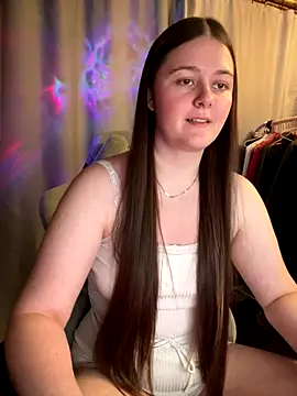 Snapshot of Cuty_Kitty chatting on December 14, 2025, 8:58 pm Cuty Kitty online show from December 14, 2025, 8:58 pm