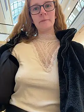 Snapshot of Bikergirl_97 chatting on November 11, 2025, 2:12 pm Bikergirl 97 online show from November 11, 2025, 2:12 pm