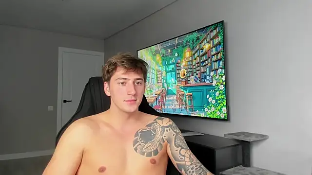 DaniHort online show from April 13, 2026, 8:18 am