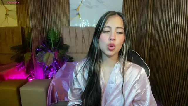 juanita tay online show from April 15, 2026, 11:49 am