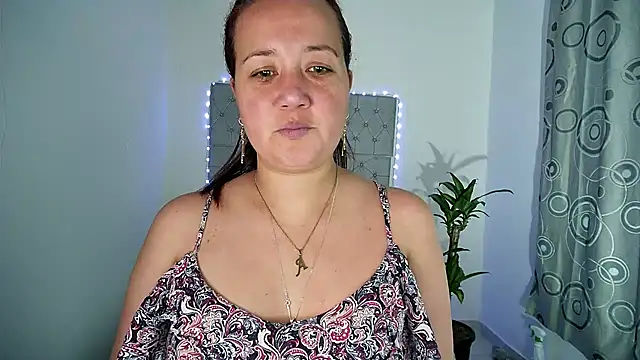 Snapshot of Gabrielajewel_ chatting on September 18, 2025, 9:07 pm Gabrielajewel online show from September 18, 2025, 9:07 pm