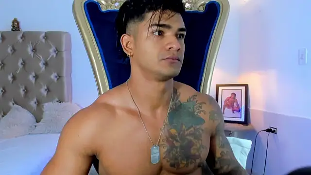 antonio  444 online show from September 23, 2025, 11:17 am