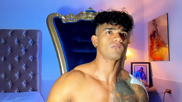 antonio  444 online show from June 5, 2026, 10:37 pm