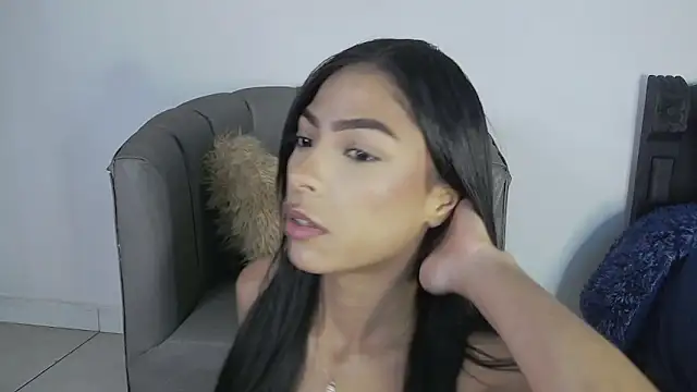 CoralieBronson online show from February 10, 2026, 12:09 am