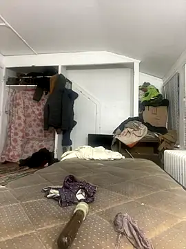 Snapshot of Spiffybiff6hghhb chatting on December 14, 2025, 11:21 pm Spiffybiff6hghhb online show from December 14, 2025, 11:21 pm