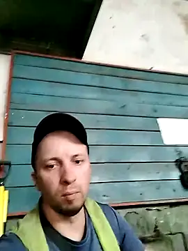 hornny boy35 online show from June 18, 2026, 11:15 am
