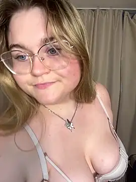 Monahosks online show from April 6, 2026, 12:06 pm