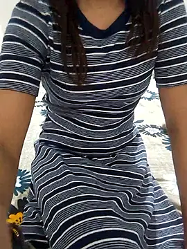 Snapshot of shilpa_r chatting on October 13, 2025, 10:39 am shilpa r online show from October 13, 2025, 10:39 am